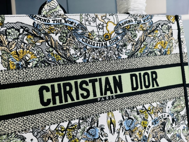 Dior Shopping Bags